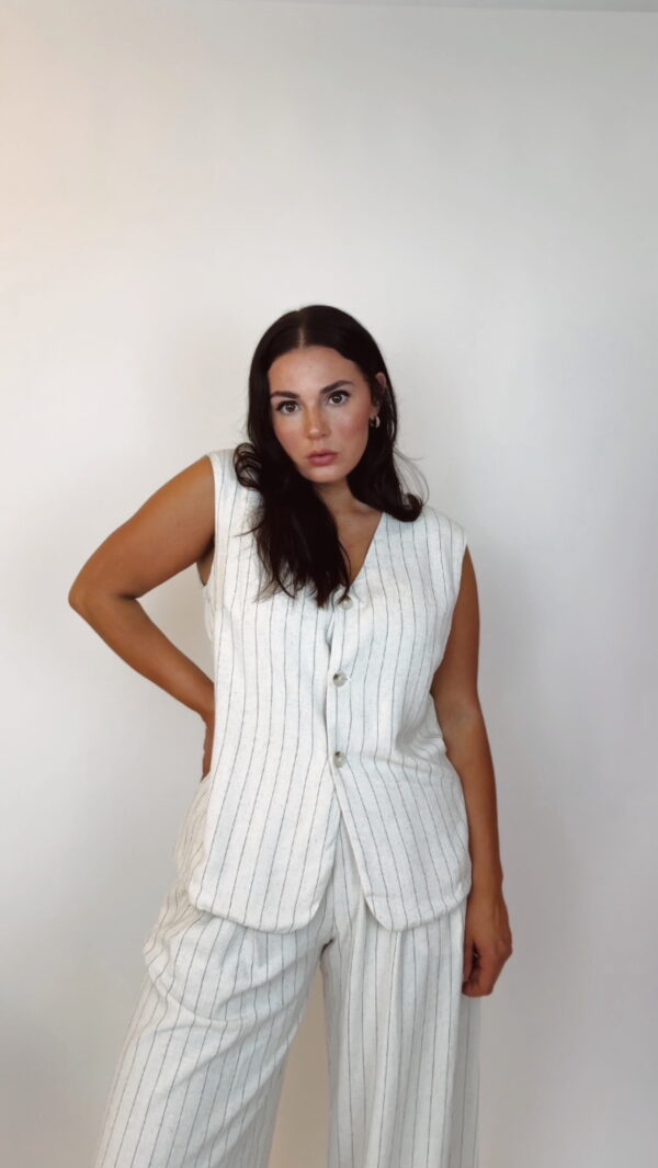 Linen Cream Set - Image 2